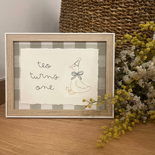 MARCO PERSONALIZADO BORDADO A MANO (DIBUJO)